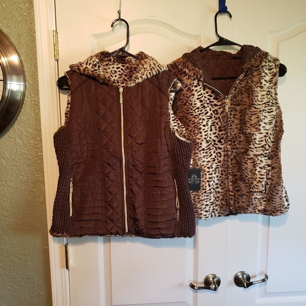 New Louise Paris, faux fur, reversible animal‎ print vest L